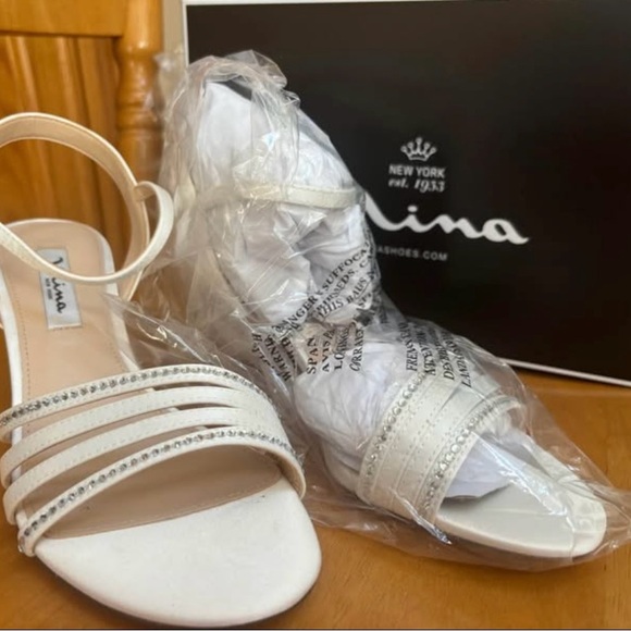 Brand new Ivory (not white) Nina heeled wedding sandals - Picture 3 of 3